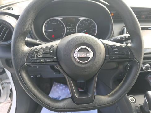Used 2024 Nissan Kicks S image 21