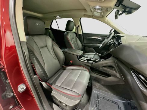 Used 2023 Buick Envision Essence w/ Technology Package I AWD/4WD image 29
