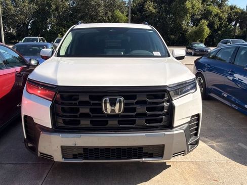 Used 2026 Honda Pilot EX-L image 3