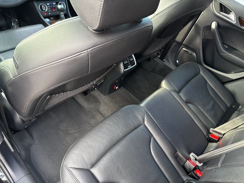 Used 2018 Audi Q3 2.0T Premium Plus w/ Premium Plus Package image 26