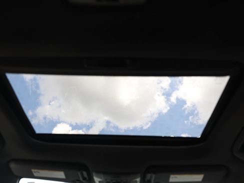 Used 2020 Toyota Corolla XSE FWD image 28