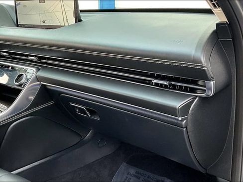 Used 2024 Genesis GV80 2.5T image 16