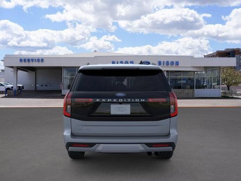 New 2026 Ford Expedition Platinum w/ Platinum Ultimate Package AWD/4WD image 5