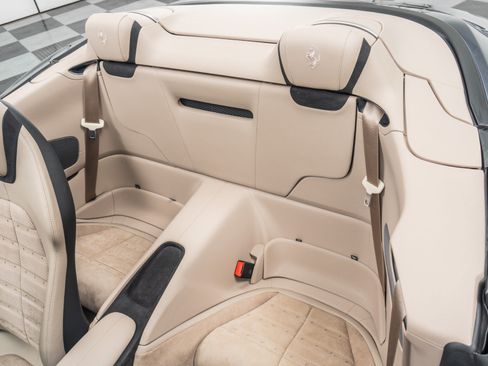 Used 2025 Ferrari Roma Spider RWD image 16