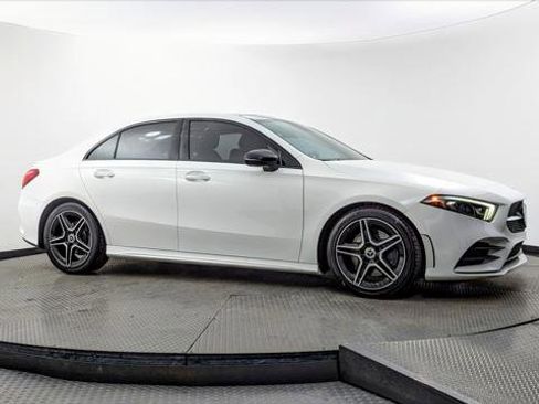 Used 2019 Mercedes-Benz A 220 image 11
