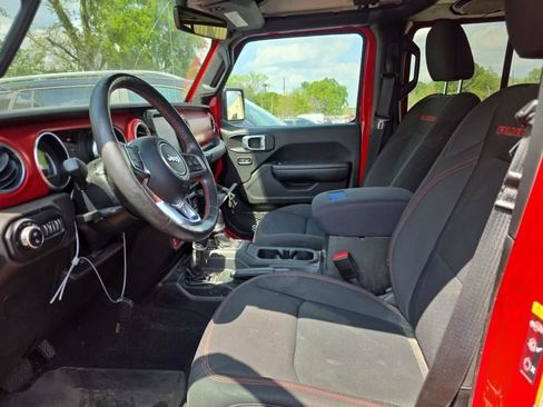 Used 2022 Jeep Gladiator Rubicon w/ Cold Weather Group image 5