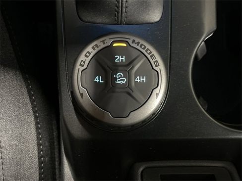 New 2025 Ford Bronco 4-Door image 30