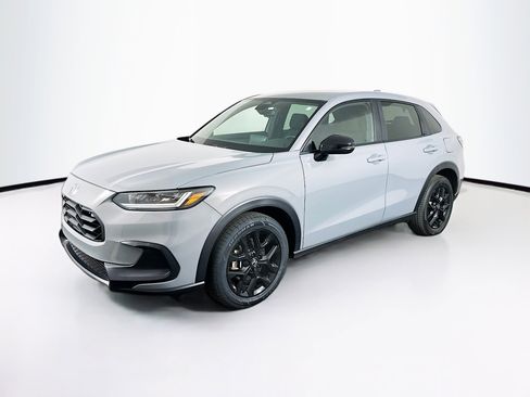 Used 2025 Honda HR-V Sport image 3