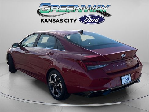 Used 2023 Hyundai Elantra Limited w/ Cargo Package image 5