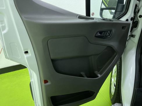 Used 2024 Ford Transit 250 Low Roof w/ Exterior Upgrade Package image 15