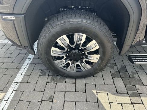 New 2026 GMC Sierra 2500 Denali w/ Denali Reserve Package image 47