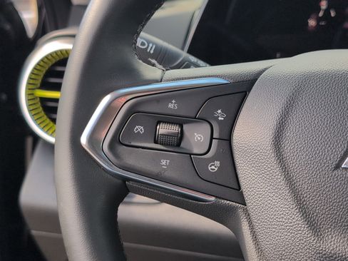 Used 2025 Chevrolet Trax ACTIV image 26