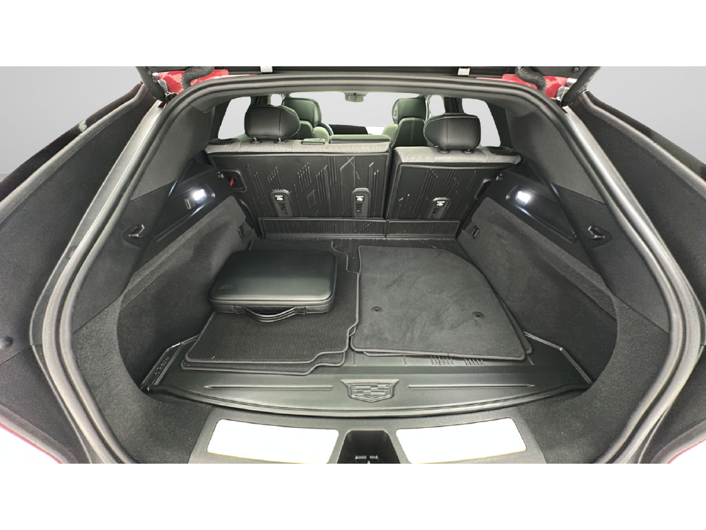 Used 2024 Cadillac Lyriq Tech AWD/4WD image 22