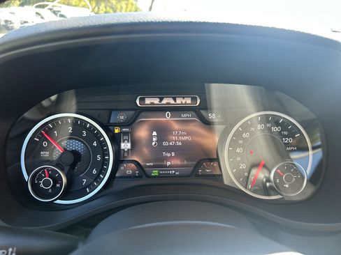 New 2026 RAM 1500 4x4 Crew Cab image 39