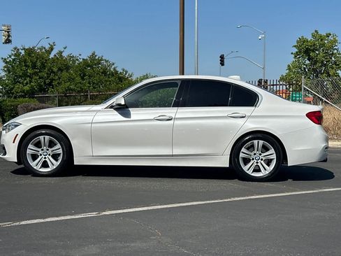 Used 2018 BMW 330i Sedan RWD image 5