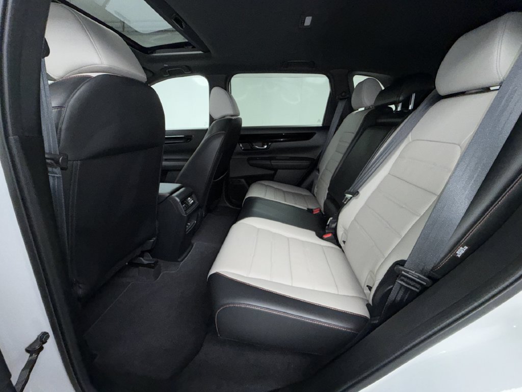 Used 2024 Honda CR-V Sport Touring image 5