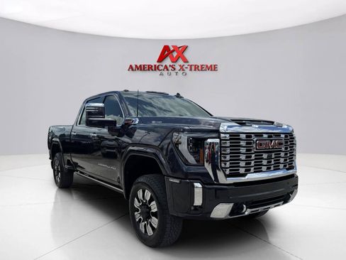 Used 2024 GMC Sierra 2500 Denali w/ Denali Reserve Package AWD/4WD image 8