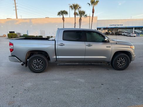 Used 2018 Toyota Tundra Platinum image 4