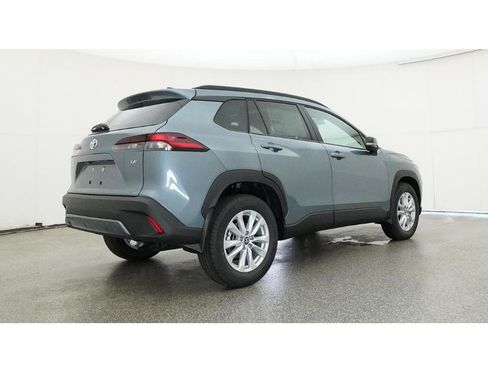 New 2026 Toyota Corolla Cross LE FWD image 25