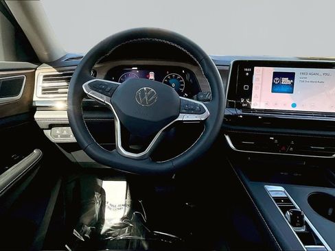 New 2026 Volkswagen Atlas SE image 8