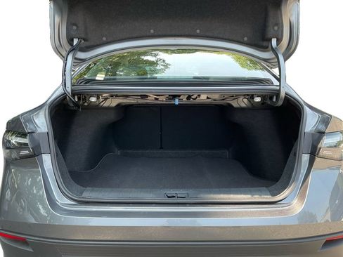 Used 2026 Nissan Sentra SV w/ SV Convenience Package FWD image 13
