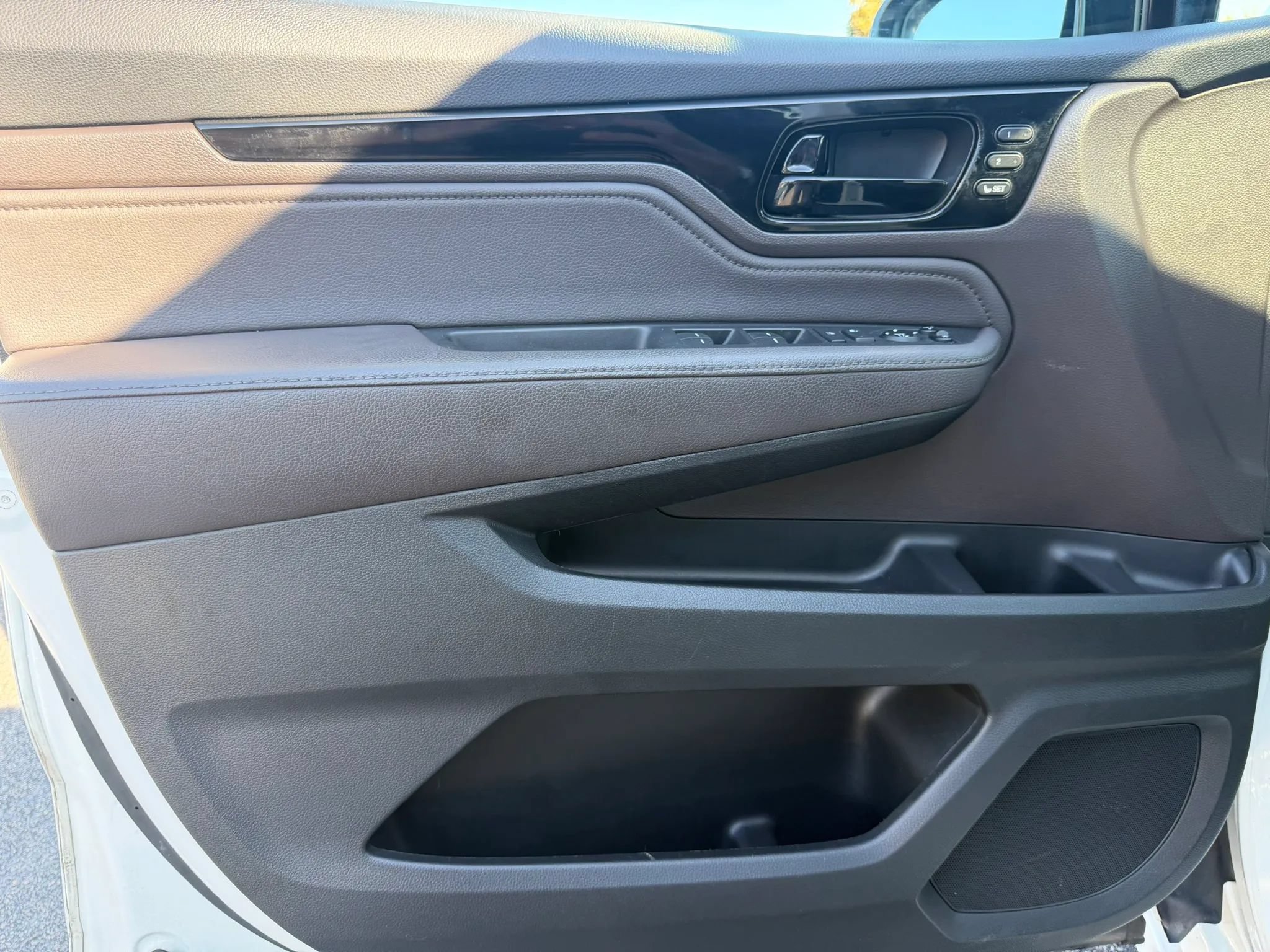 Used 2018 Honda Odyssey Elite image 10