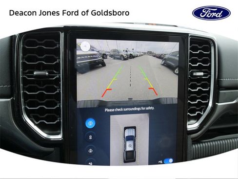 Used 2024 Ford Ranger Lariat w/ Trailer Tow Package image 28