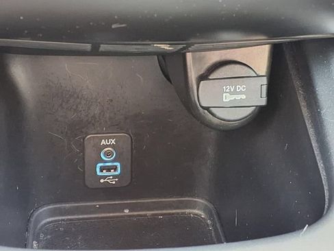 Used 2019 Dodge Journey Crossroad w/ Driver Convenience Group FWD image 16