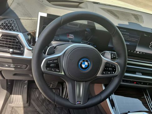 New 2026 BMW X5 xDrive50e w/ M Sport Package AWD/4WD image 23