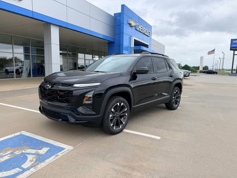 New 2026 Chevrolet Equinox RS w/ Convenience Package III FWD image 2