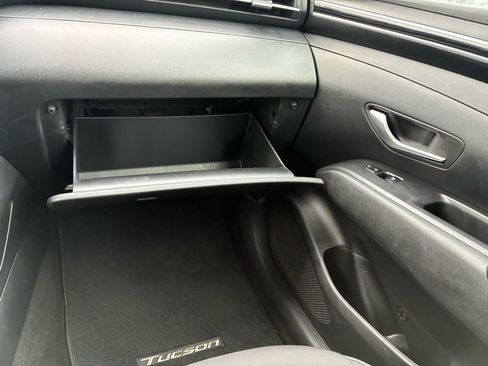 Used 2023 Hyundai Tucson SE image 37