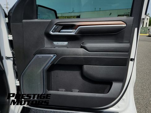 Used 2024 GMC Sierra 1500 Denali AWD/4WD image 23