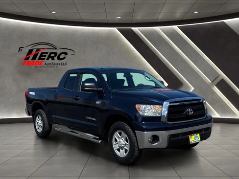 Used 2013 Toyota Tundra 2WD Double Cab w/ Tow Pkg image 1