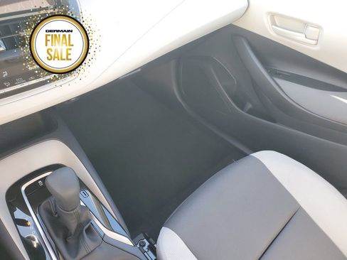 Certified 2025 Toyota Corolla LE image 27