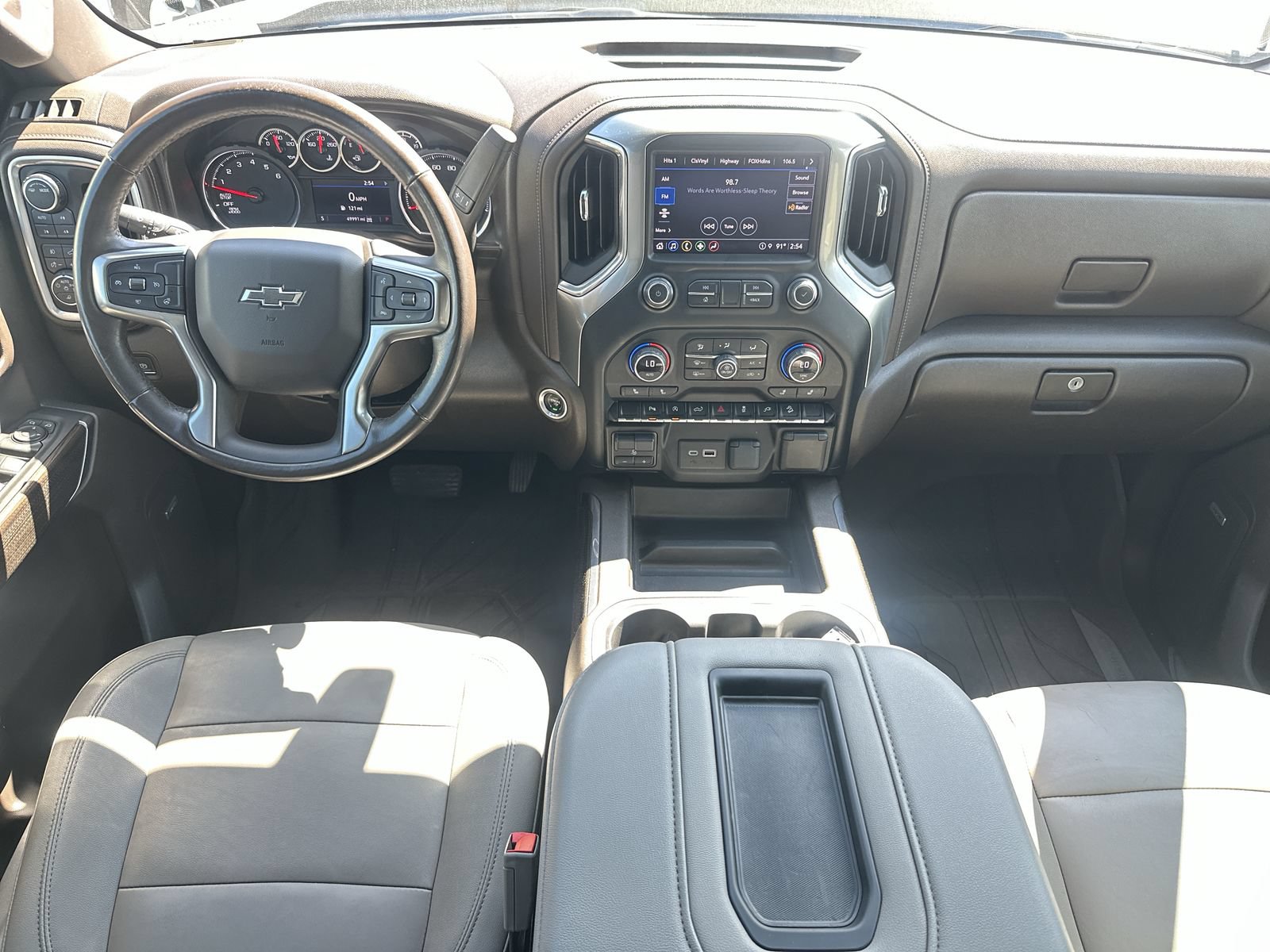 Used 2021 Chevrolet Silverado 1500 RST w/ Convenience Package II AWD/4WD image 18