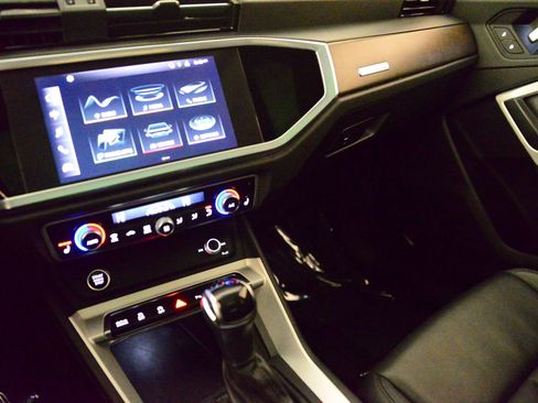 Certified 2022 Audi Q3 2.0T Premium w/ Convenience Package image 28