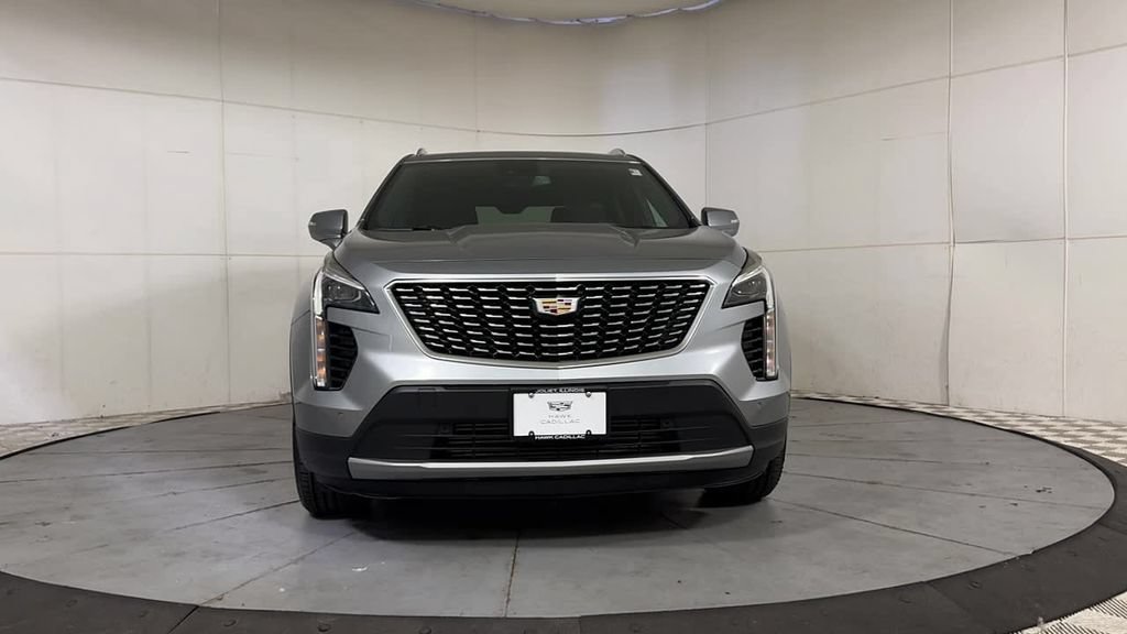 Used 2023 Cadillac XT4 Premium Luxury w/ Cold Weather Package AWD/4WD image 3