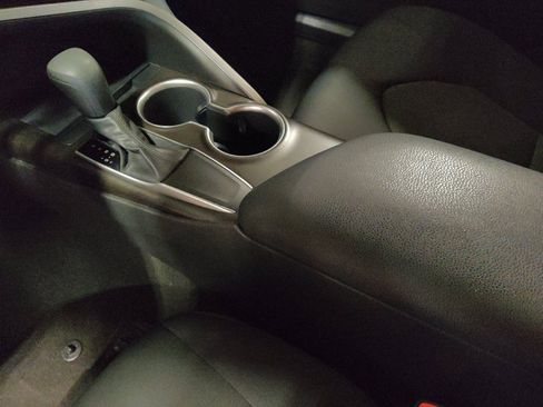 Used 2021 Toyota Camry LE image 26