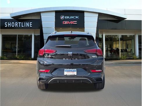 Used 2025 Buick Encore GX Sport Touring w/ Advanced Technology Package AWD/4WD image 4