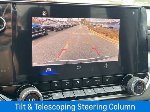 New 2024 Chevrolet Colorado LT w/ LT Convenience Package III image 16