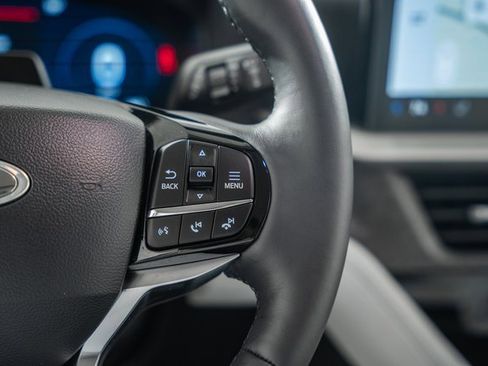 Used 2025 Ford Explorer Platinum w/ Ultimate Package image 34