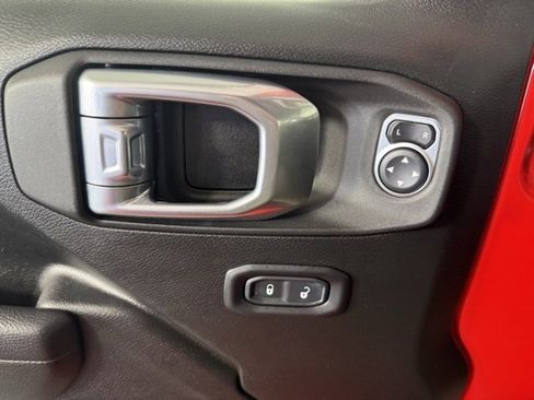 Used 2022 Jeep Wrangler Unlimited Sport image 19