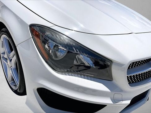 Used 2014 Mercedes-Benz CLA 250 image 28