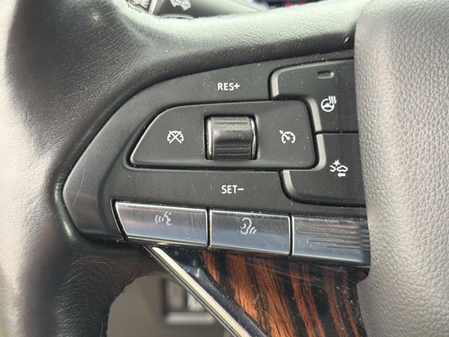 Used 2023 Cadillac Escalade ESV Premium Luxury AWD/4WD image 30