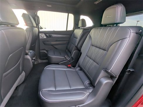 New 2026 Buick Enclave Avenir image 17