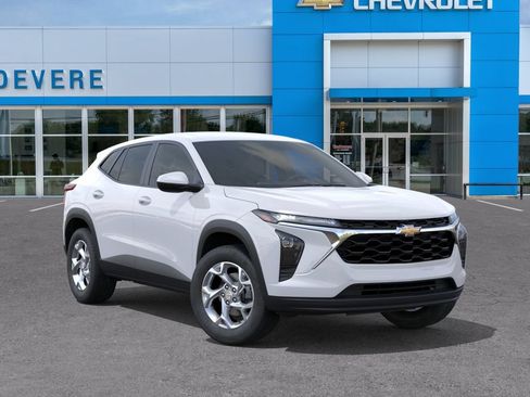 New 2026 Chevrolet Trax LS w/ LS Convenience Package FWD image 7