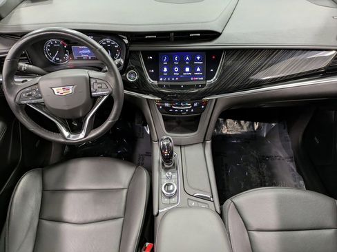Used 2020 Cadillac XT6 Premium Luxury AWD/4WD image 39