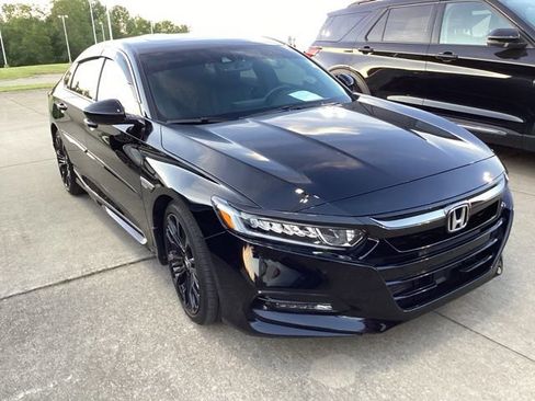 Used 2019 Honda Accord Sport image 8