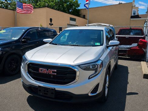 Used 2018 GMC Terrain SLE FWD image 3