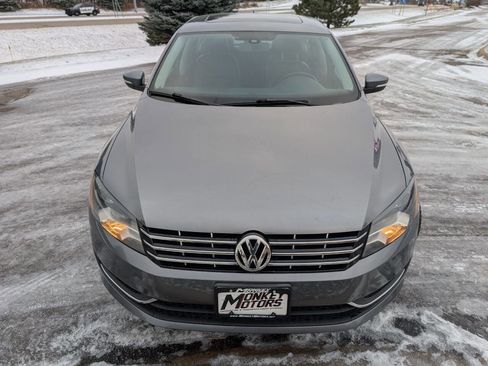 Used 2015 Volkswagen Passat TDI SE image 4